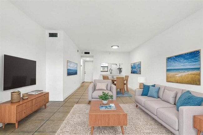 Building Photo - 141 NW 93rd Ave