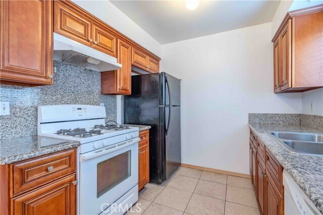 Building Photo - 222 20th St