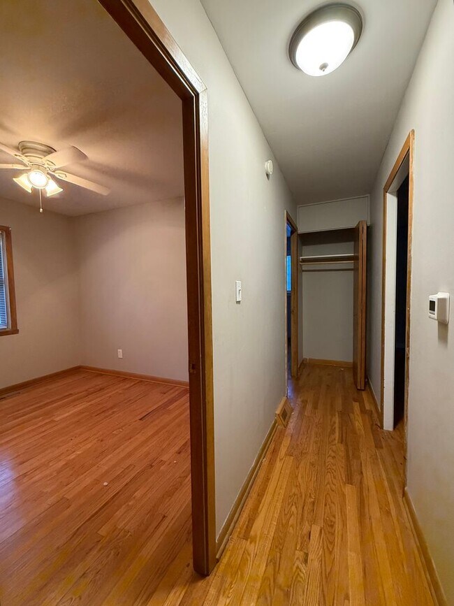 Building Photo - Quiet Cul-de-Sac Living in Council Bluffs