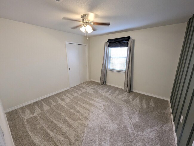 Building Photo - 105 Marquette Pl