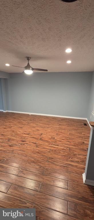 Building Photo - 323 Lindera Ct