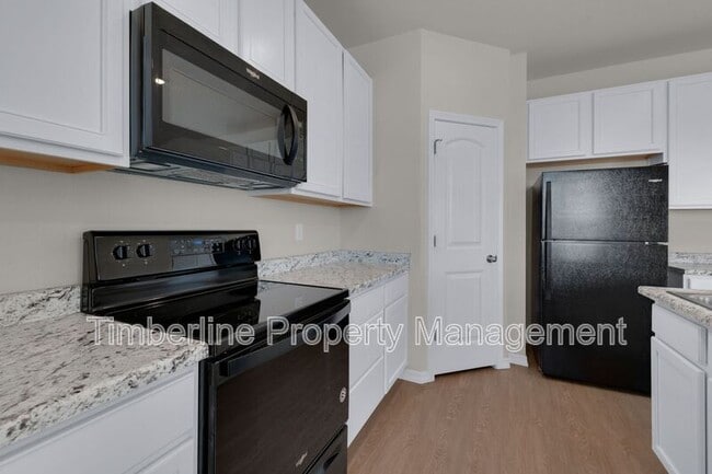 Building Photo - 9951 Ledgestone Terrace