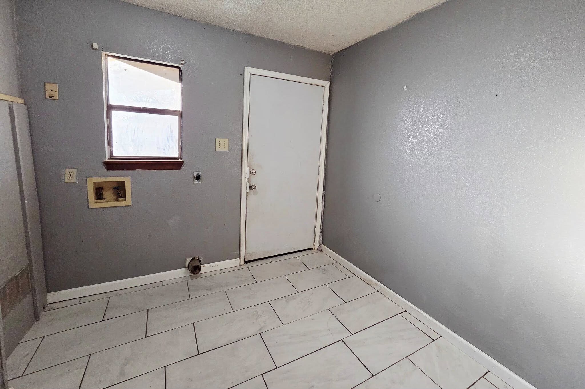 Building Photo - 1503 College Ave