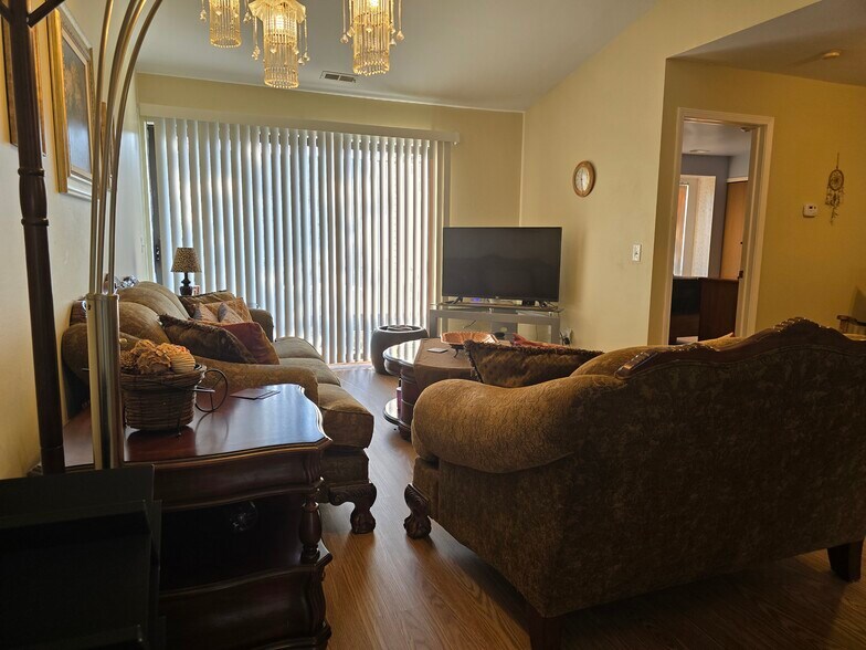 Building Photo - 42541 Lilley Pointe Dr