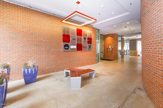 Building Photo - 510 Glenwood Ave