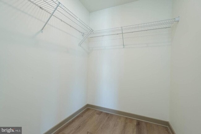 Building Photo - 710 Iron Frg Rd