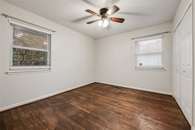 Building Photo - 6848 Town N Dr