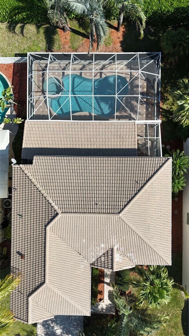 Building Photo - 6733 NW 81st Ct