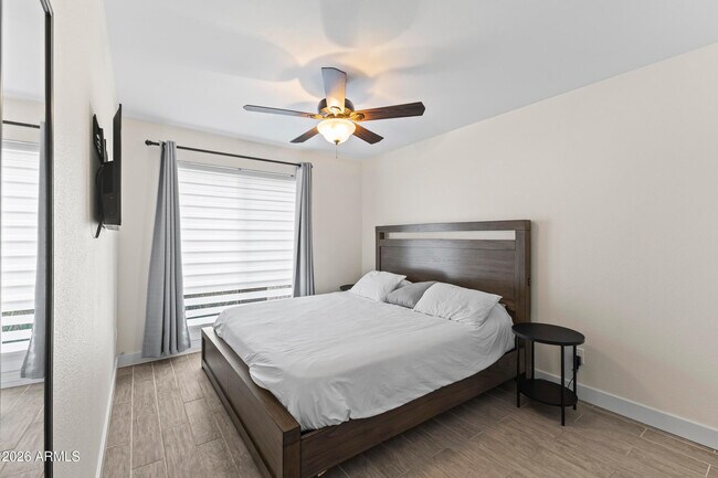 Building Photo - 5245 E Acoma Dr