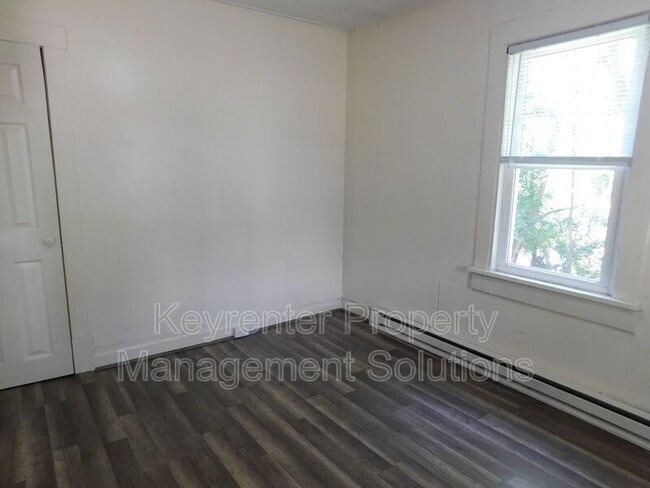 Building Photo - 202 Wilson Ave