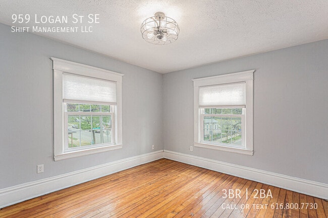 Building Photo - 959 Logan St SE