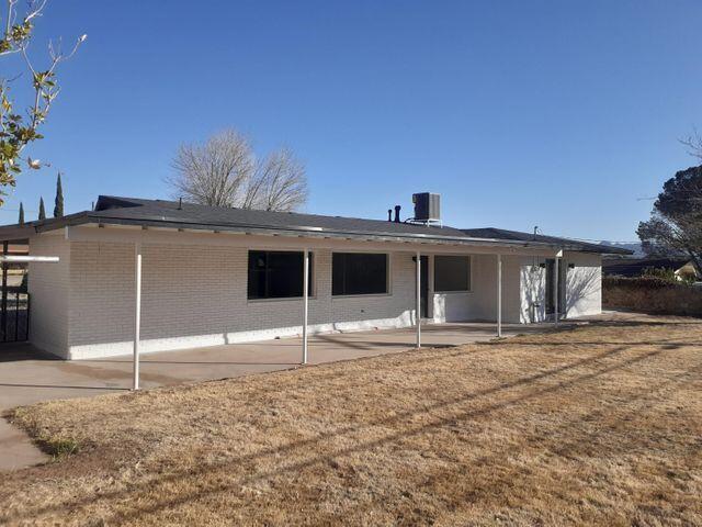 Building Photo - 4213 Hampshire Ln