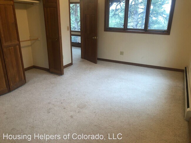 Building Photo - 3 br, 3 bath House - 2754 Lee Hill Drive
