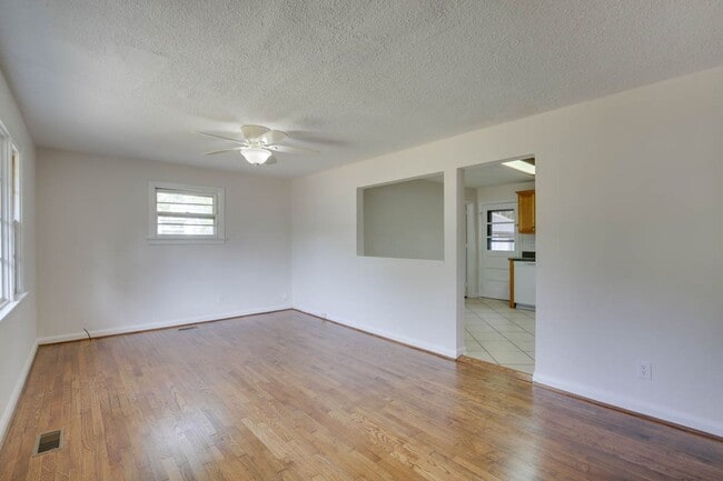 Building Photo - 106 Woodhaven Rd