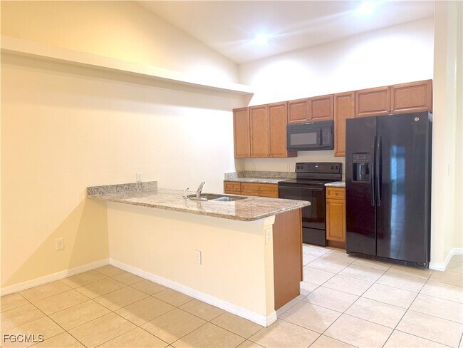 Building Photo - 411 Nicholas Pkwy W