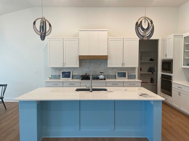 Building Photo - 2702 N Eagle St