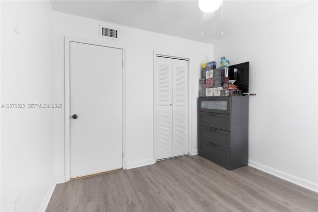 Building Photo - 12990 SW 88th Ln