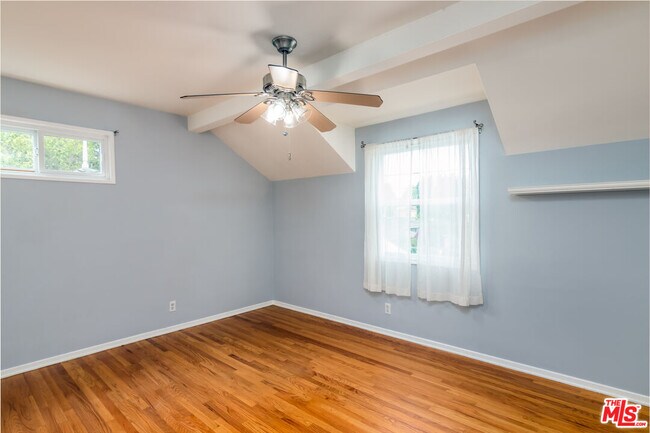 Building Photo - 5326 Leghorn Ave