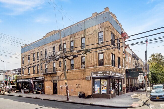 Building Photo - 880 Wyckoff Ave