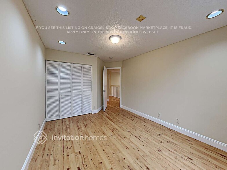 Building Photo - 1305 Seagrape Cir