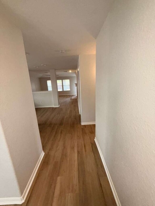 Building Photo - 9307 Castlegap Dr