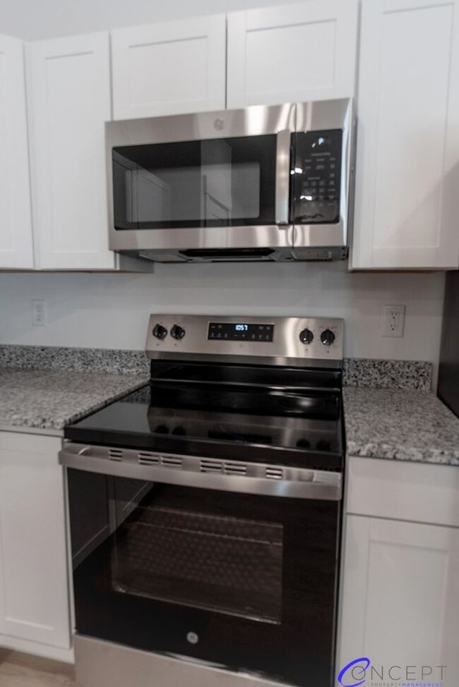 Building Photo - Sienna Village Townhomes