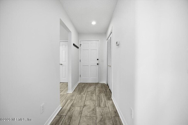 Building Photo - 7 Fishermans Cove Rd