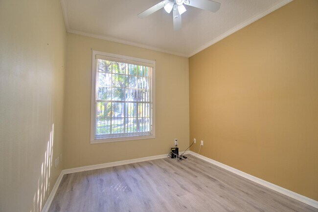 Building Photo - 1577 Cherry Ridge Dr