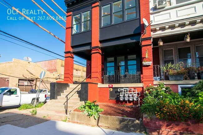 Building Photo - 2 Bed West Philadelphia Apartment