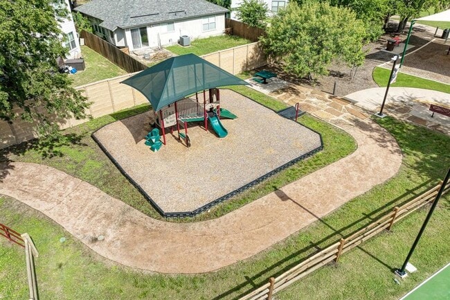 Building Photo - 1201 Sheltie Ln