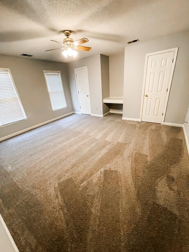 Building Photo - 3366 Bailey Creek Cove N