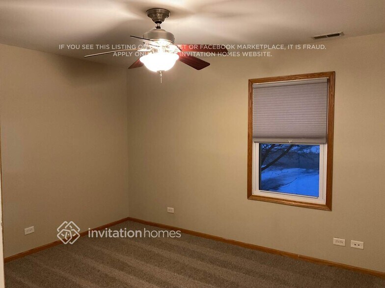 Building Photo - 9112 S 53rd Ct