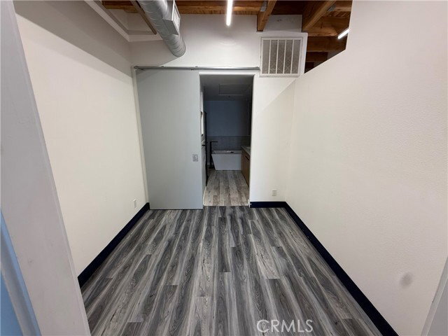 Building Photo - 177 E City Pl Dr