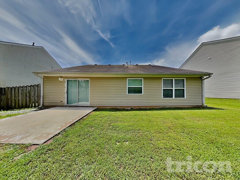 Building Photo - 3692 Tullamore Ln