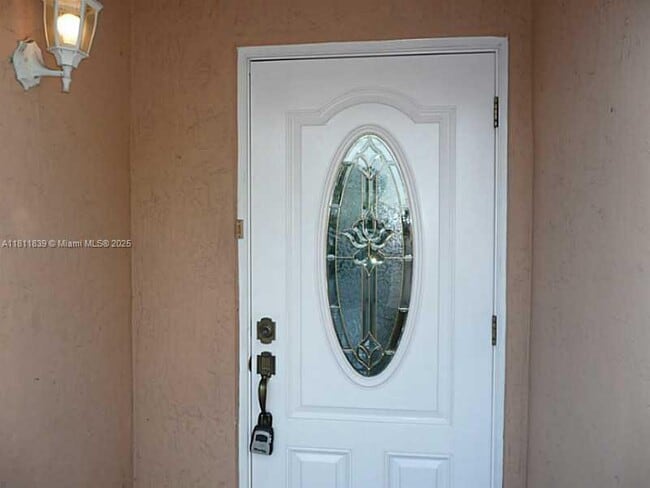 Primary Photo - 200 NW 114th Ave
