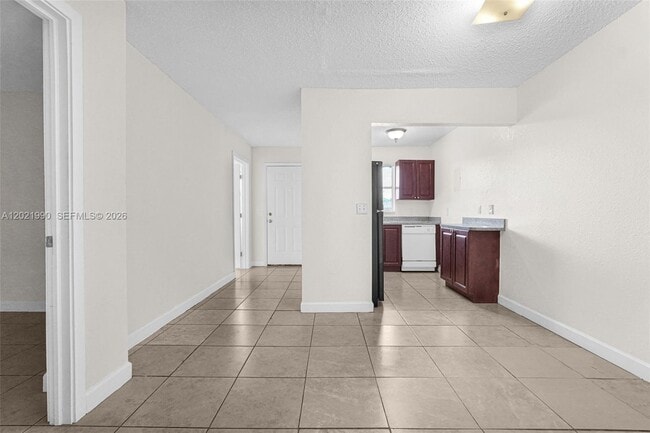 Building Photo - 400 NW 65th Ave