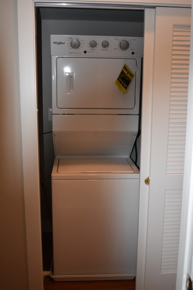 Preston Street Lofts 24 E Preston St Baltimore MD 21202 Apartment Finder