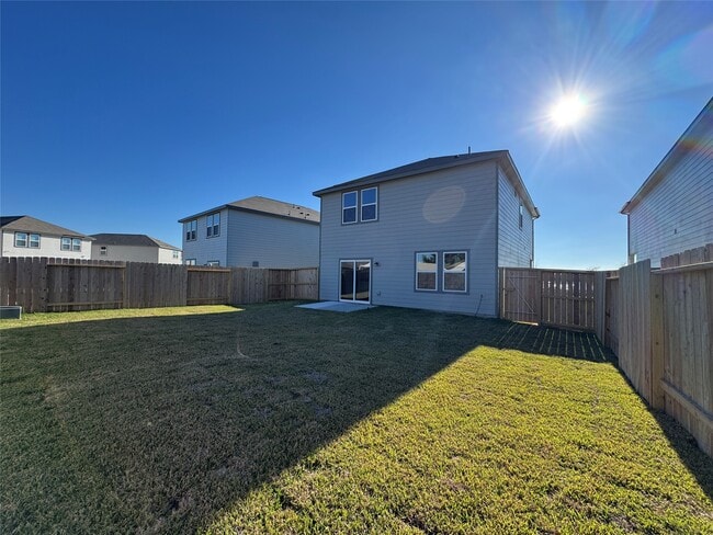 Building Photo - 8219 Vacek Xing Wy