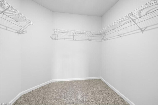 Building Photo - 1729 University Dr