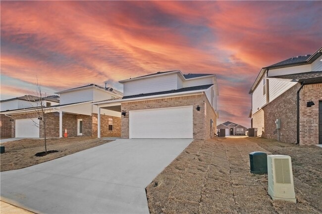 Building Photo - 4682 W Aurora St