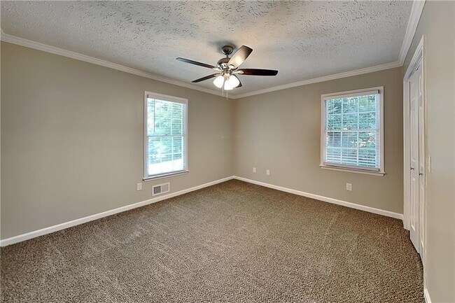 Building Photo - 2169 Winding Creek Ln SW