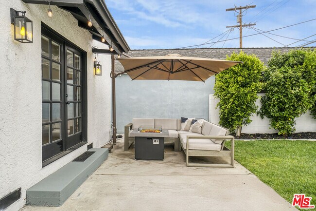 Building Photo - 7868 Naylor Ave