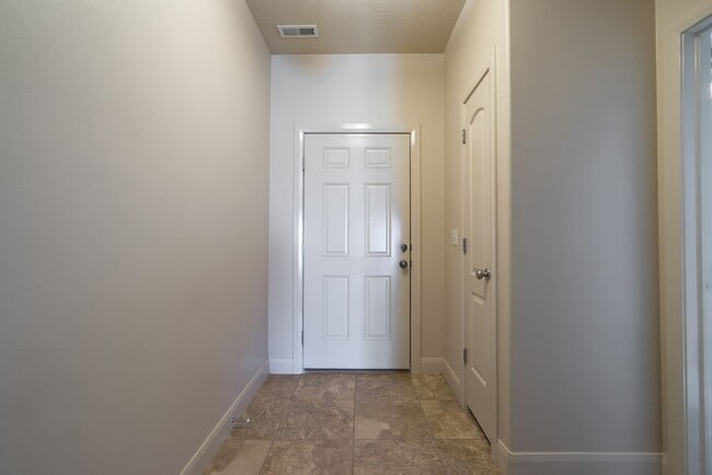 Building Photo - Spacious 2 Bedroom Hurricane Townhome Near...