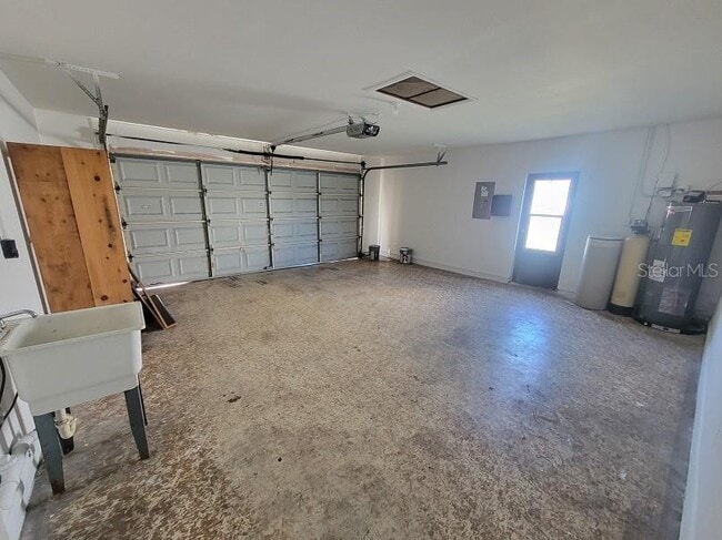 Building Photo - 3128 Munson St