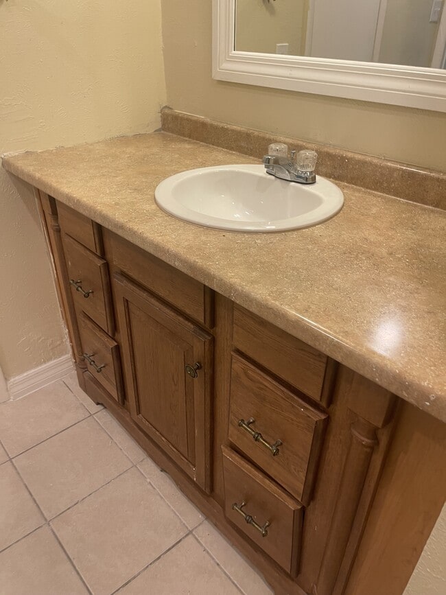 Building Photo - 3948 Crayrich Cir