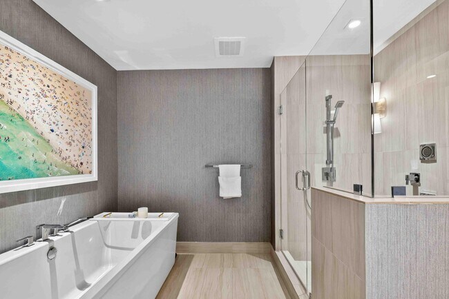 Building Photo - 155 E Boca Raton Rd