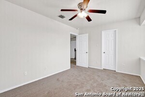 Building Photo - 402 Point Valley