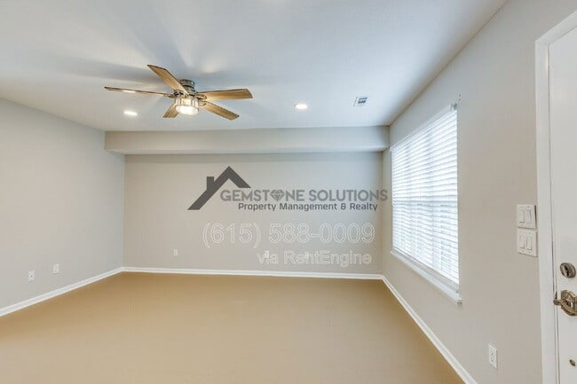 Building Photo - 2004 Granville Rd