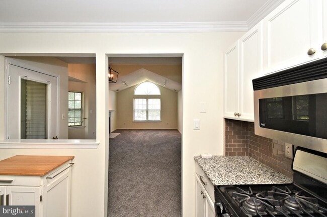 Building Photo - 3208 Danbury Ct