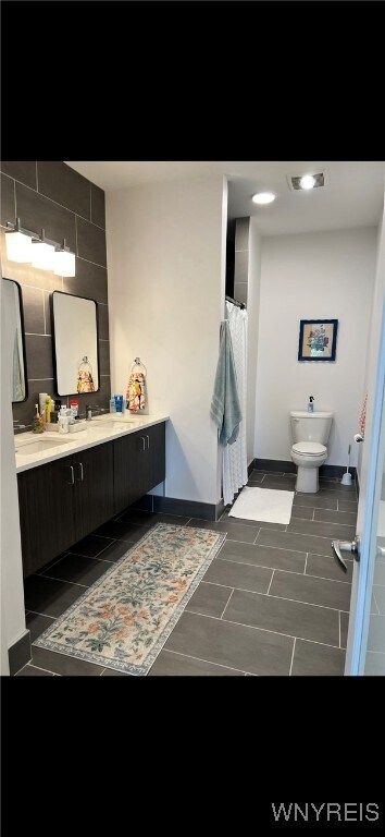 Building Photo - 1020 Elmwood Ave